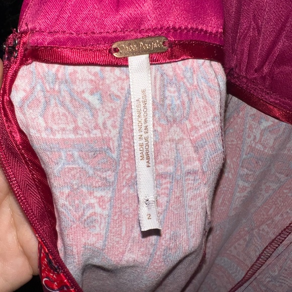 Long Red Jumpsuit Spaghetti Strap V-neck Asian Print Free People by Urban Outfit - Picture 6 of 8